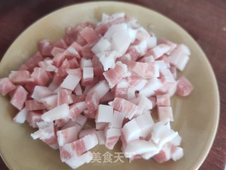 酱爆洋利剑菜的做法步调：1