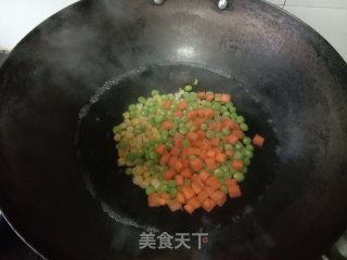 玉米青豆炒虾仁的做法步调：2