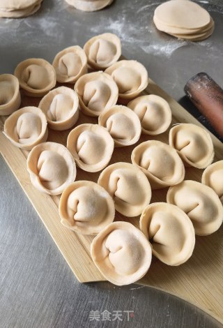 元宝饺子的做法步调：23