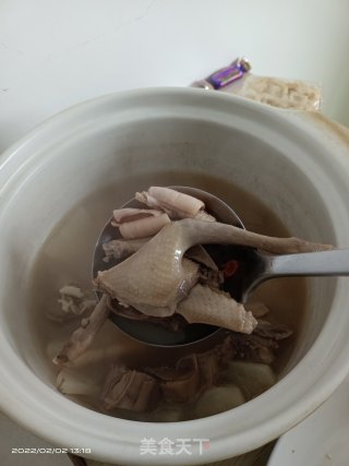 鸽子干鱿鱼萝卜汤的做法步调：8