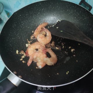 蒜喷鼻年夜虾的做法步调：8