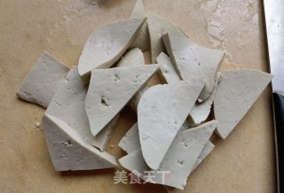 排骨汤卤豆腐的做法步调：3