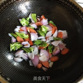 洋葱水腿炒里的做法步调：5