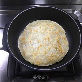 水腿鸡蛋饼(脚抓饼)的做法步调：3