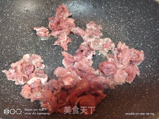 洋葱炒牛肉的做法步调：2
