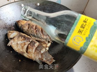 白烧鲫鱼的做法步调：13
