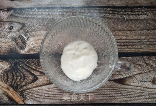 芒果草莓奥利奥酸奶杯的做法步调：4