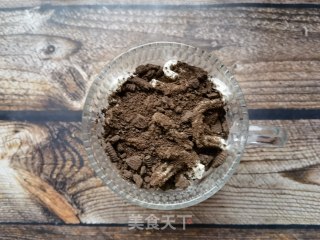 芒果草莓奥利奥酸奶杯的做法步调：8