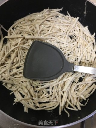 鸡蛋芝麻芋丝饼的做法步调：8