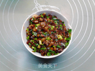 葱喷鼻腊肉蘑菇蒸饺的做法步调：6
