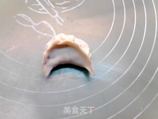 葱喷鼻腊肉蘑菇蒸饺的做法步调：8