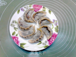 葱喷鼻腊肉蘑菇蒸饺的做法步调：13