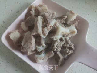 羊肉萝卜汤的做法步调：3