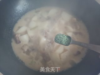 羊肉萝卜汤的做法步调：10