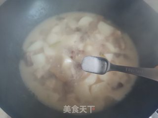 羊肉萝卜汤的做法步调：9