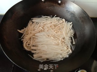千张烧金针菇的做法步调：2