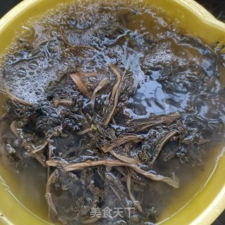 梅干菜哈饼的做法步调：1