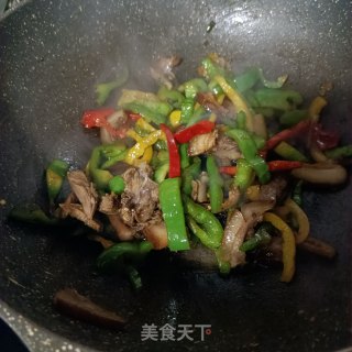 彩椒炒猪头肉的做法步调：8
