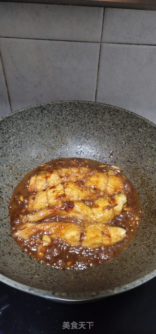 黄豆酱烧鱼腩的做法步调：10