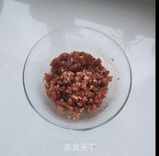 荠菜包子的做法步调：2