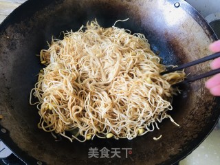 黄芽菜焖里的做法步调：10