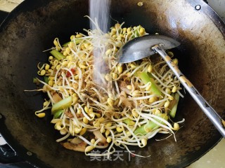 黄芽菜焖里的做法步调：6