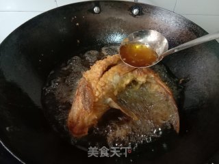 浇汁鲤鱼的做法步调：7
