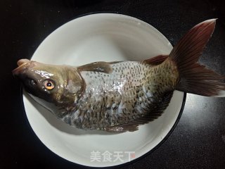 浇汁鲤鱼的做法步调：1