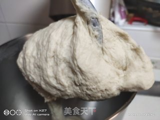 水腿肠小里包的做法步调：3