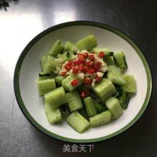 炝拌黄瓜的做法步调：3