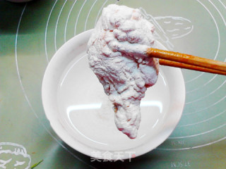 新奥我良坚皮炸鸡翅的做法步调：5