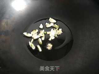 鳞虾烧花菜的做法步调：5