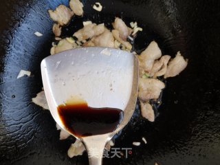 杏鲍菇黄瓜炒肉的做法步调：4