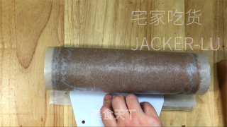 可可蛋糕卷，一次有些失利的教程，可是废品实的超好吃，心感不相上下的。的做法步调：25