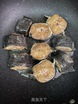 沙锅焗鳗鱼的做法步调：4
