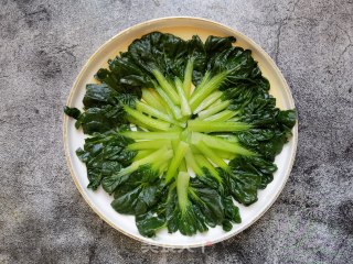 乌胡椒酱炒虾仁的做法步调：6