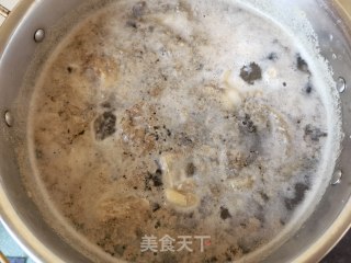 洋葱土豆炖土鸡的做法步调：3