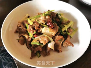 喷鼻葱炒羊肉的做法步调：11