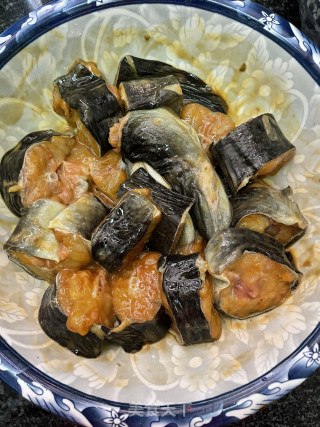 喷鼻煎鳗鱼的做法步调：3