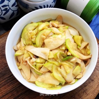 杏鲍菇炒葫芦片的做法步调：8