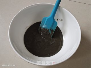 乌芝麻戚风蛋糕（8微暇圆模）的做法步调：3