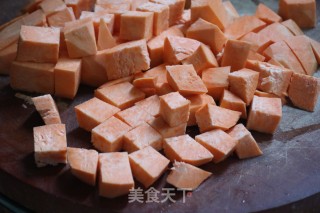 白薯薏仁银耳汤的做法步调：3