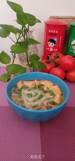 肥肉油豆腐汤米粉的做法步调：9