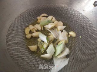 酱喷鼻小章鱼的做法步调：4