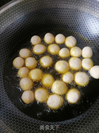 炸白薯丸子的做法步调：7