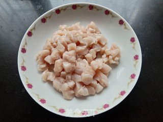 土豆鸡肉拌饭的做法步调：1
