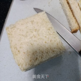 草莓酸奶三明治的做法步调：4