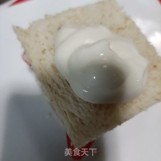 草莓酸奶三明治的做法步调：9