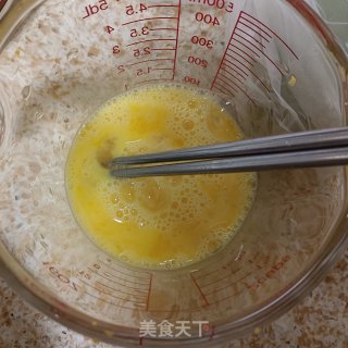螺丝椒炒圆葱鸡蛋的做法步调：1
