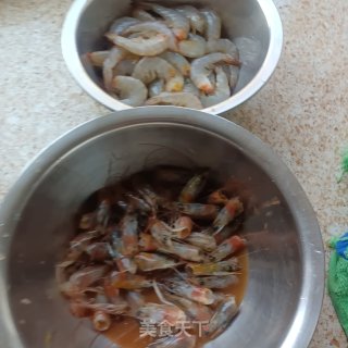 辣炒年夜虾的做法步调：2